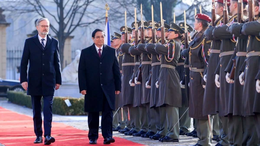 Vietnamese PM Pham Minh Chinh warmed welcomed in Prague on official visit